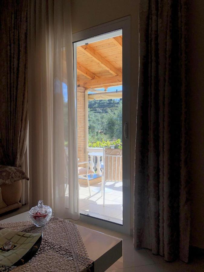 Milos Apartments Himarë Eksteriør billede